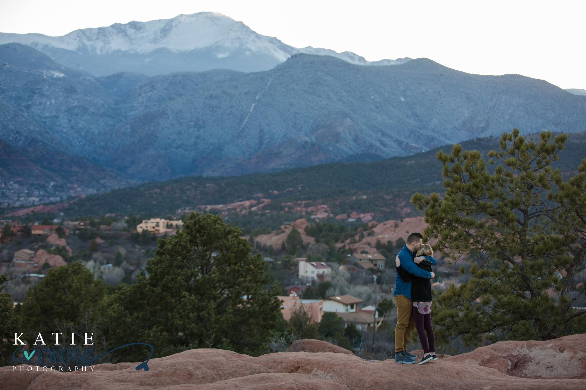 Colorado couple gets engaged in Garden of the Gods