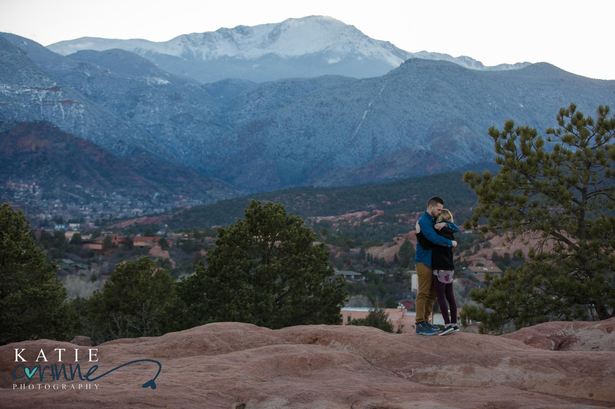 Colorado man proposes to girlfriend in surprise hiking proposal
