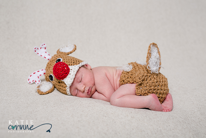 a little sneak peek at an A.DOR.A.BLE newborn session I did recently! Will be sharing more soon so make sure you follow me! #newbornphotographer #monumentnewbornphotographer #babyboy #newborn #babyphotography #newbornphotography #coloradonewbornphotographer #babyreindeer #christmasbaby #igbabymodel #adorable #instababy