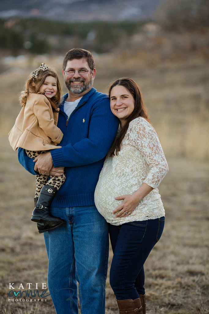 Mountain maternity photography in Colorado