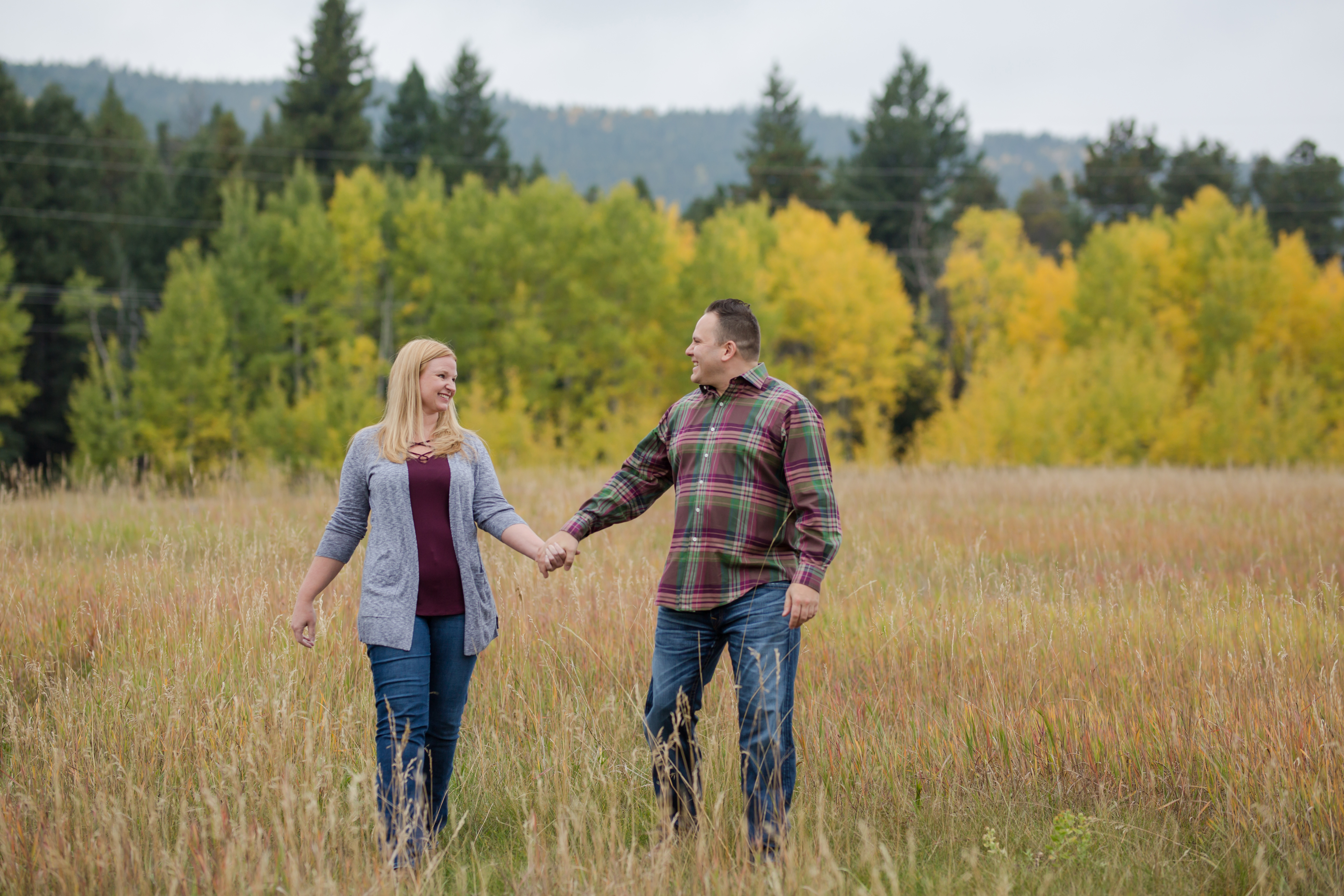 Fall engagement photos in Colorado