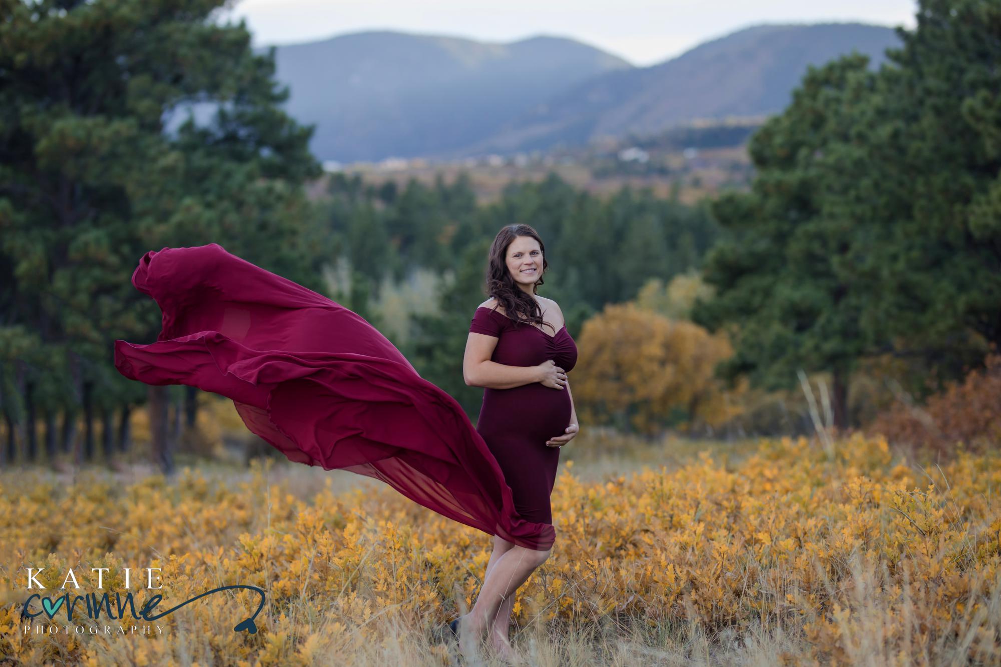 Maternity Photos in the Fall