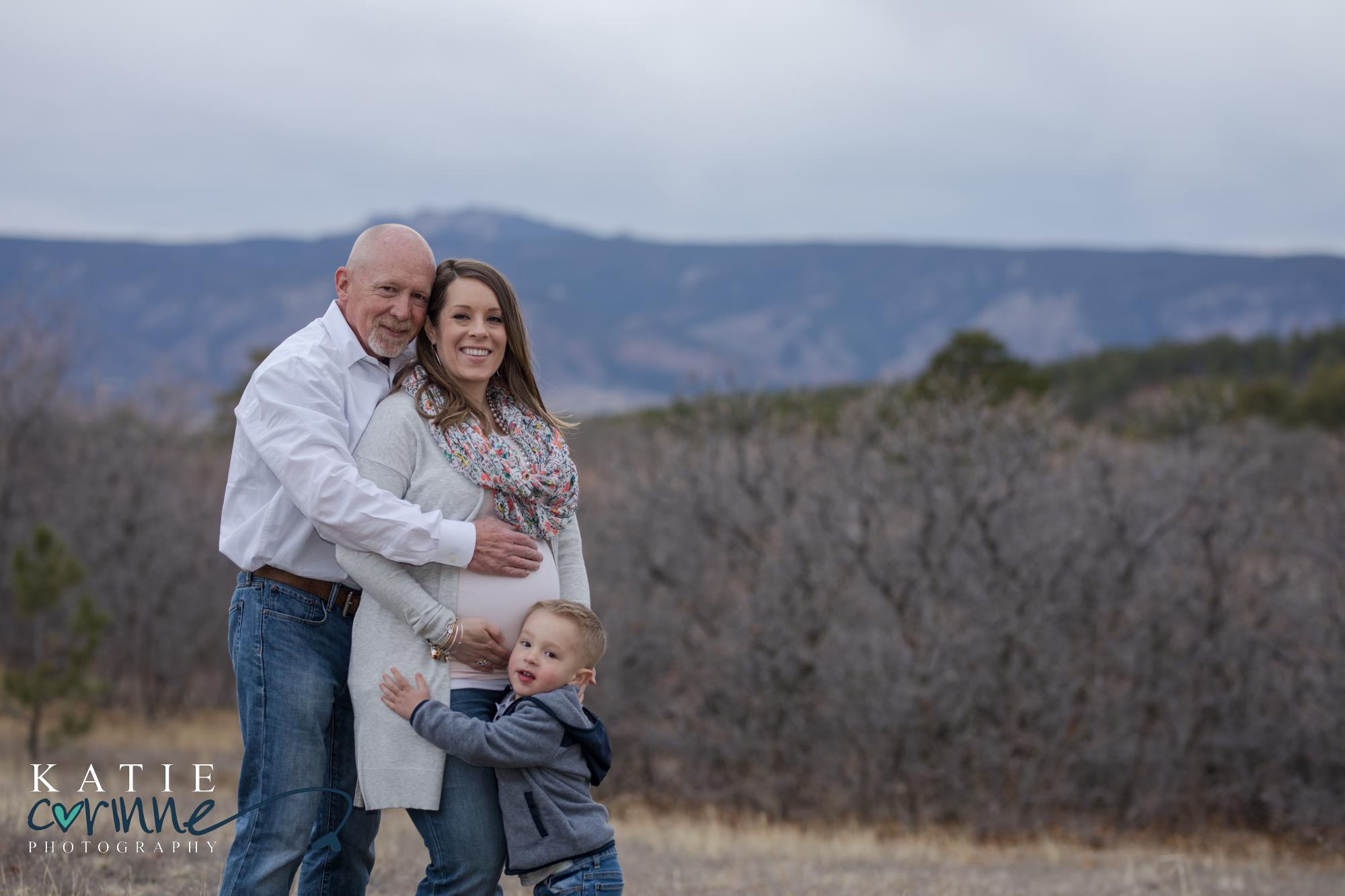 Colorado maternity family in Dawson Butte