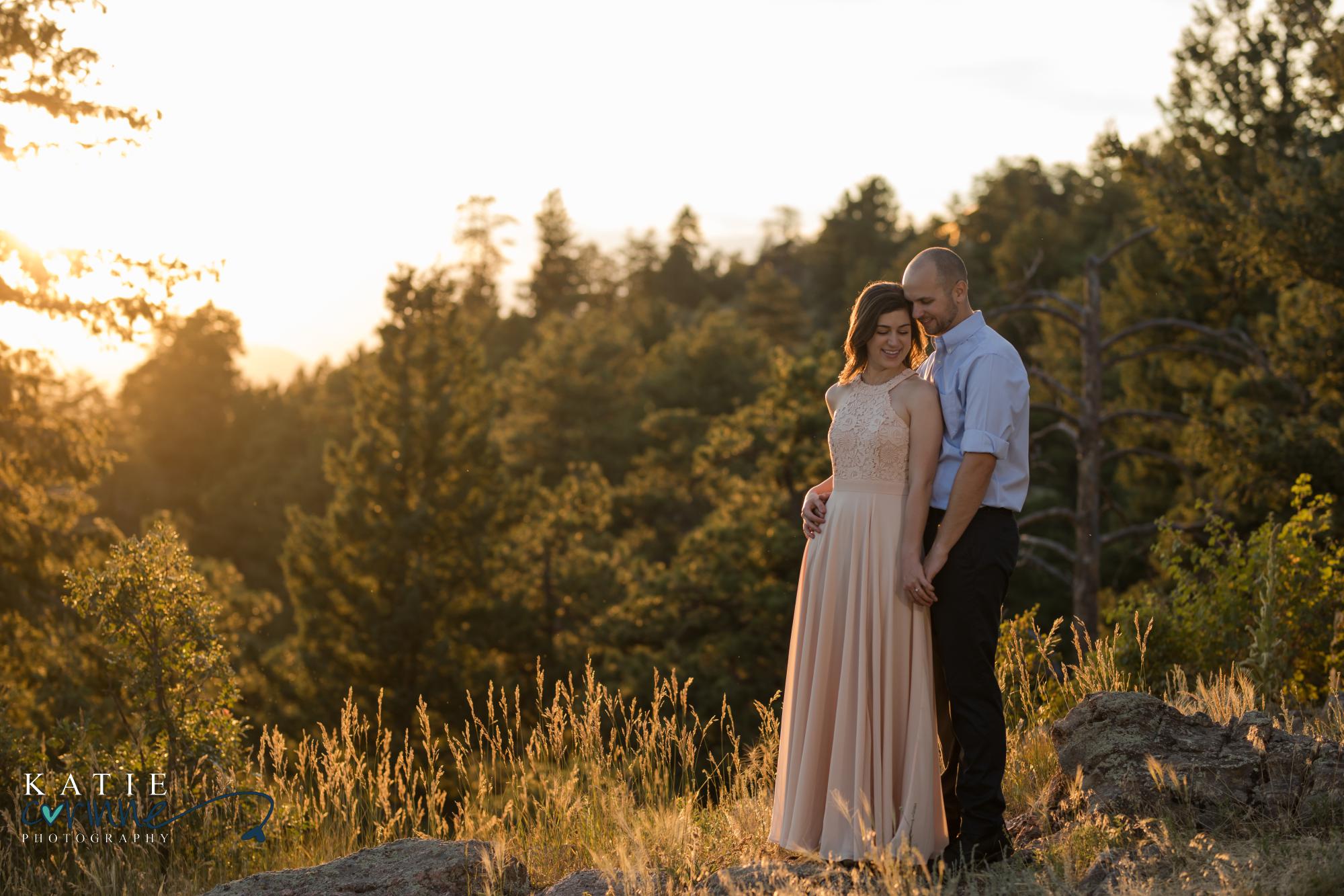 Colorado couple gets photographed during engagement session