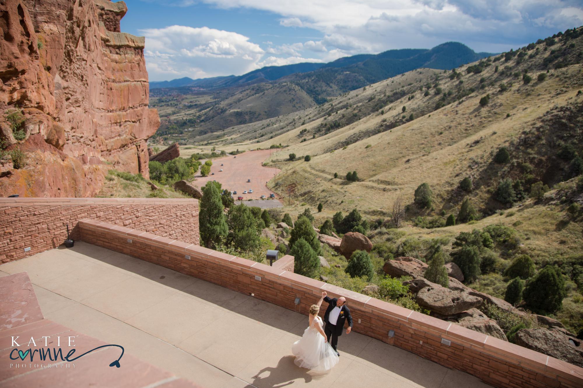 Wedding couple in scenic colorado