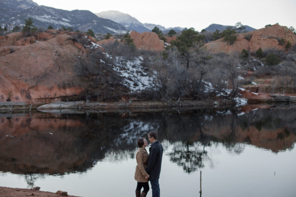 Engaged couple in Colorado engagement photography session