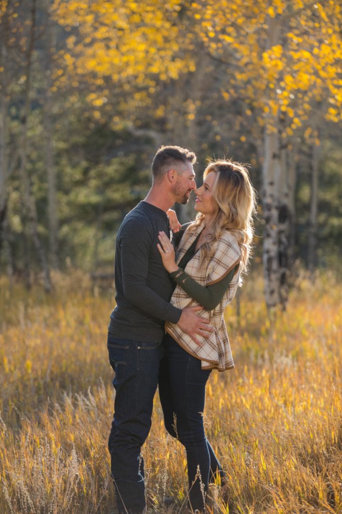 couple kiss at Golden Gate Canyon engagement session