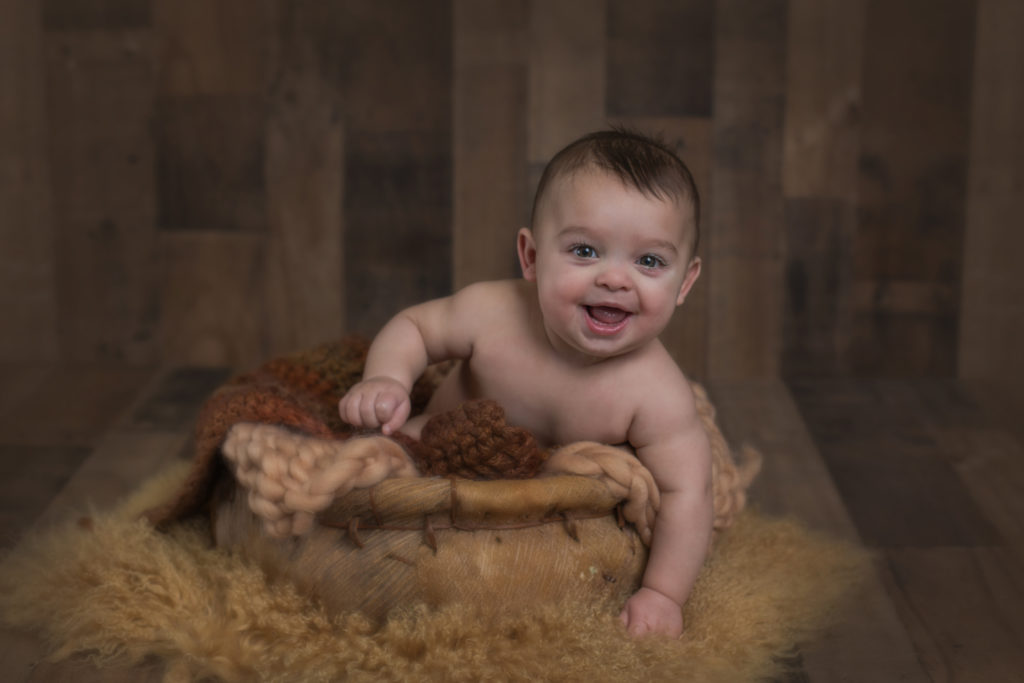 6 month old at watch your baby grow photo session