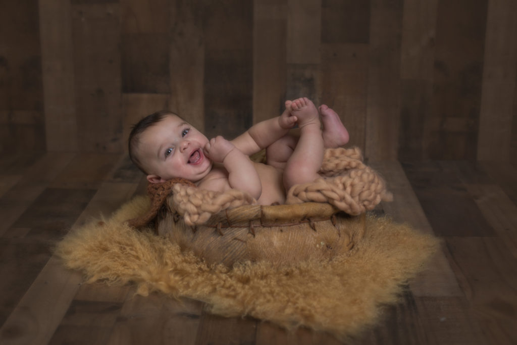 6 month old at watch your baby grow photo shoot