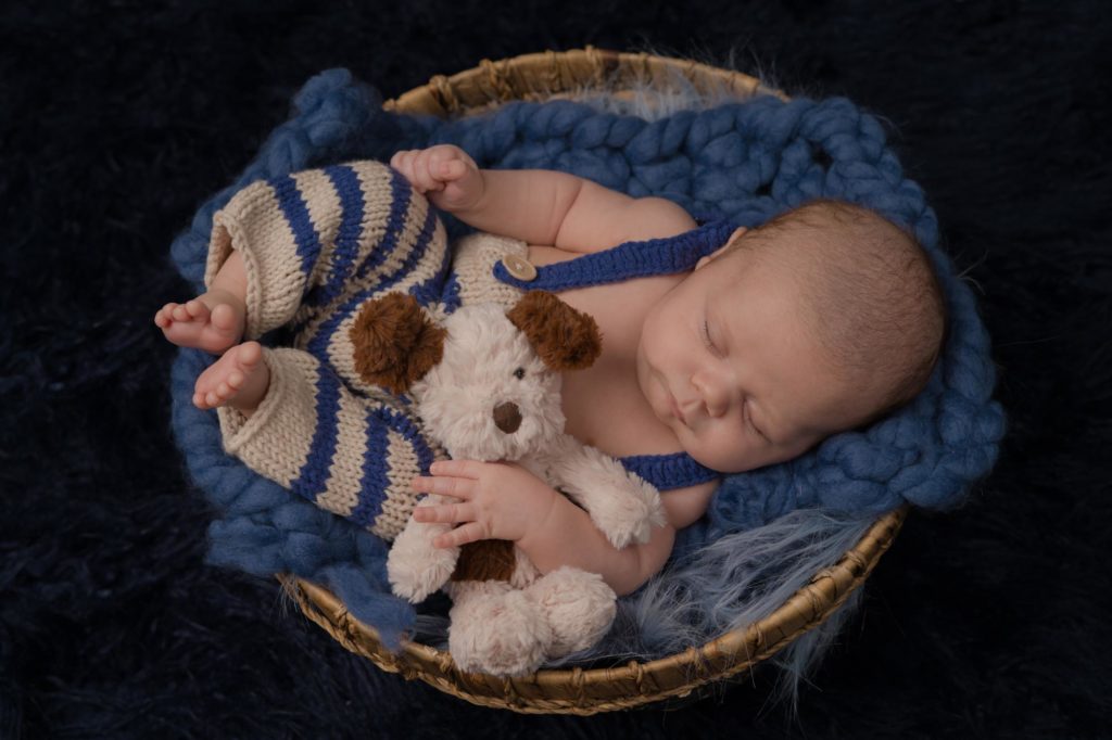 Colorado newborn boy photographed with COVID precautions