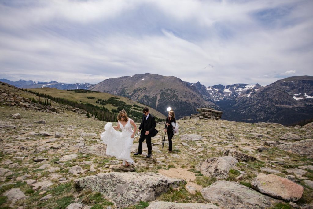 couple elopes in Rocky mountains