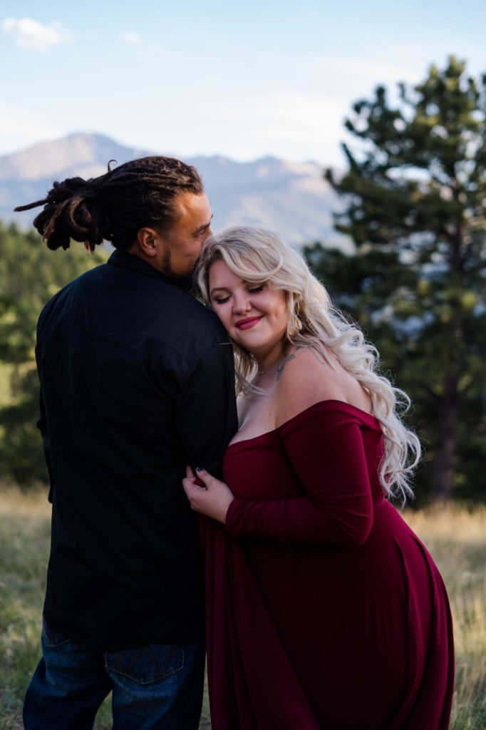 colorado couple holds each other at engagement session
