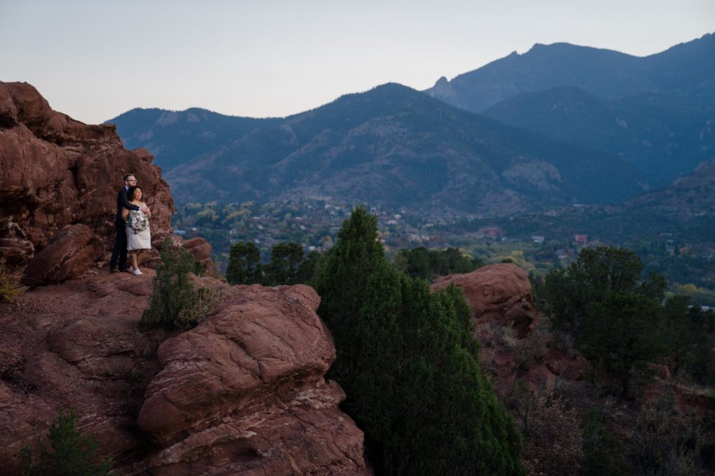 couple at red rocks on 2021 popular wedding date
