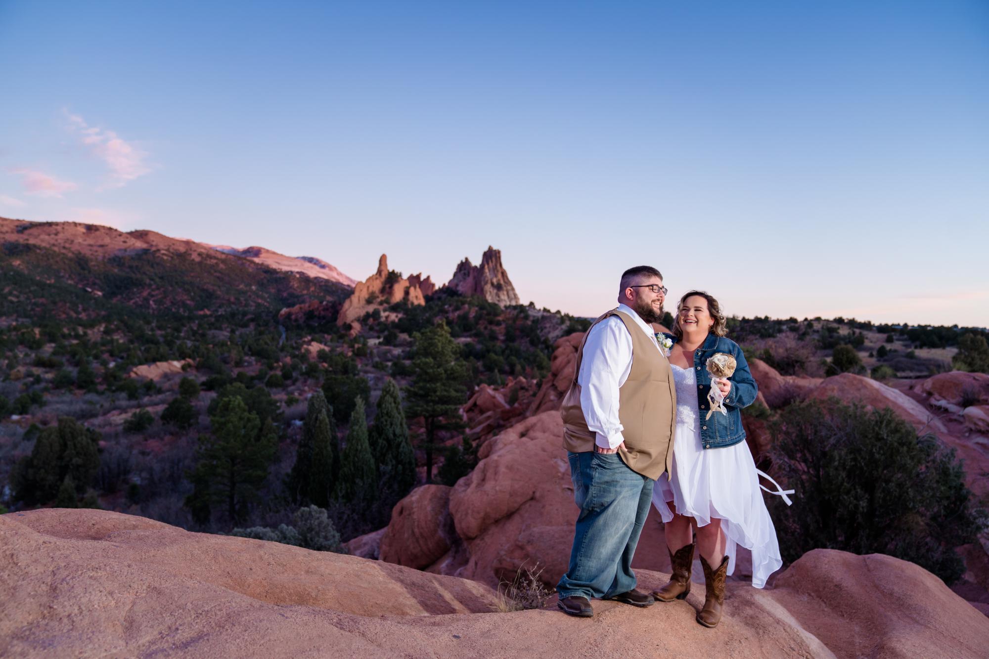 couple elopes with best Colorado vendors