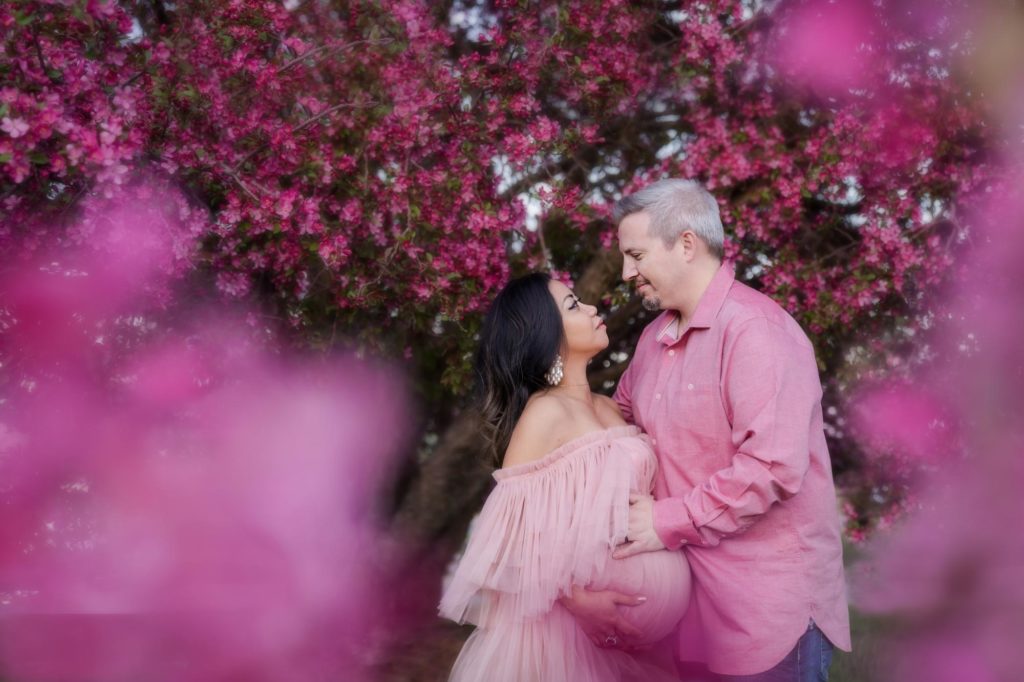 Colorado parents to be in maternity photography location
