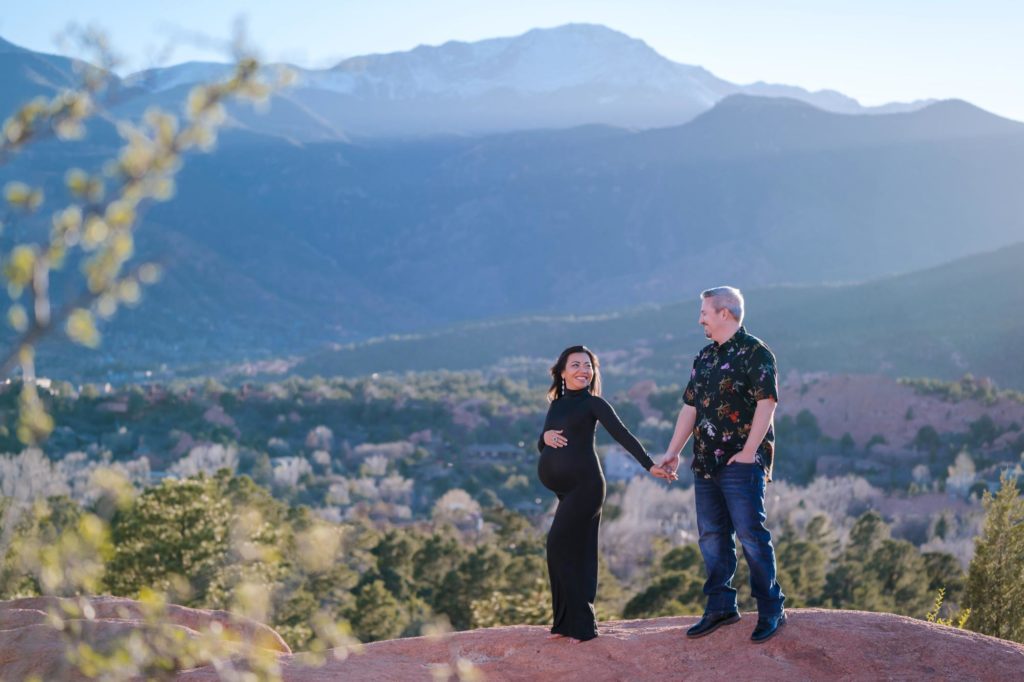 Colorado parents to be with maternity photographers