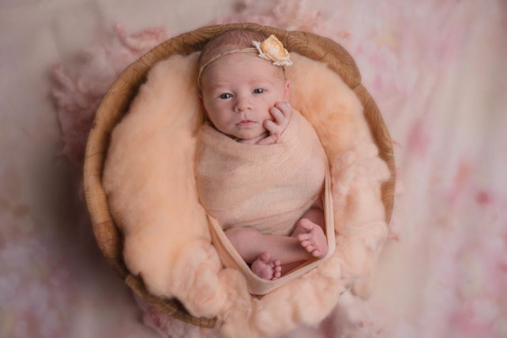 Colorado Springs in home newborn pictures