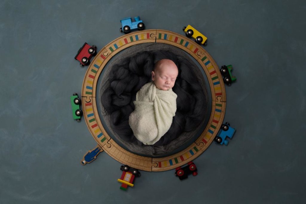 themed newborn photographer