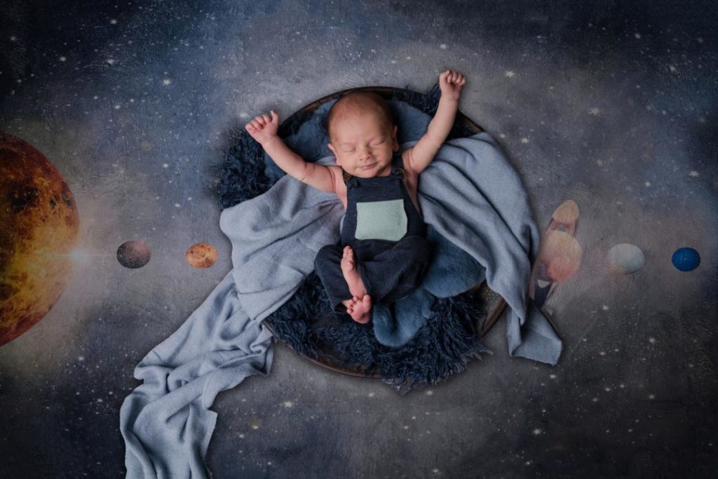 space themed newborn pictues